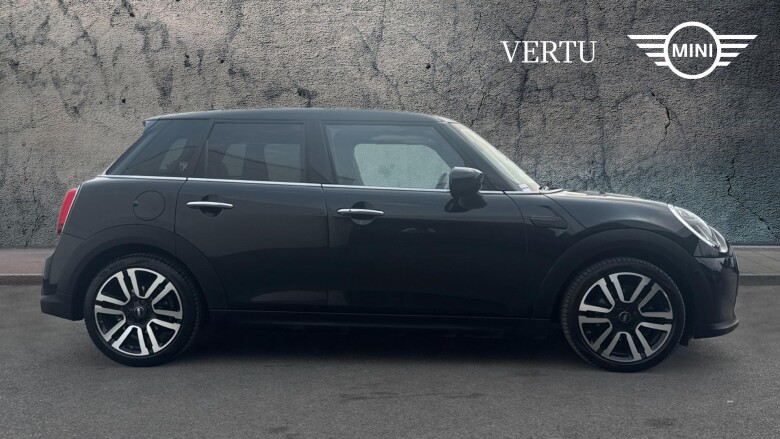 MINI Hatchback 1.5 Cooper Exclusive 5dr Auto Petrol Hatchback